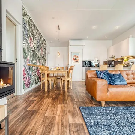 Holiday home Hausboot Grosse Freiheit